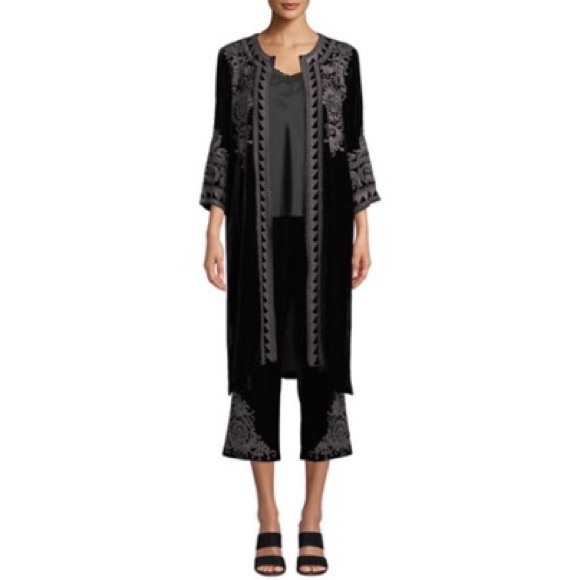 ๐จ๐ Johnny Was โ Hirsch Velvet Embroidery Pants โ - Picture 7 of 8